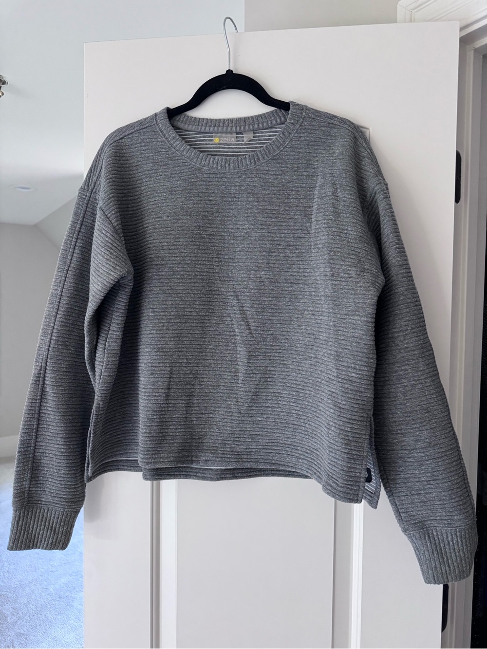 Classic Crewneck Ribbed Sweater - Gray